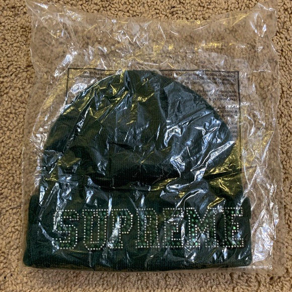 Supreme beanie hat - Picture 1 of 3